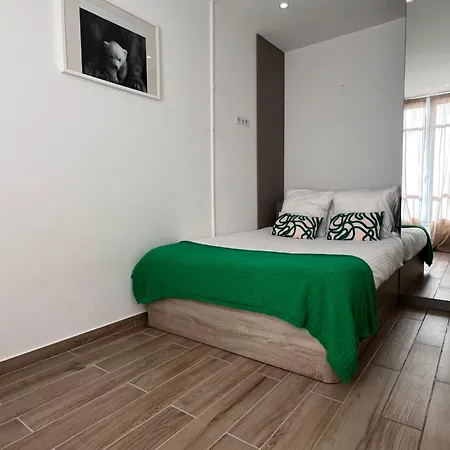Apartment Centre Cannes, A Pied
